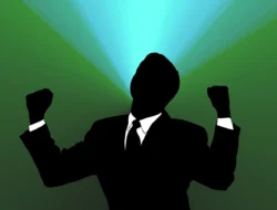 Peran Self-Efficacy dalam Manajemen Karir dan Kinerja Karyawan